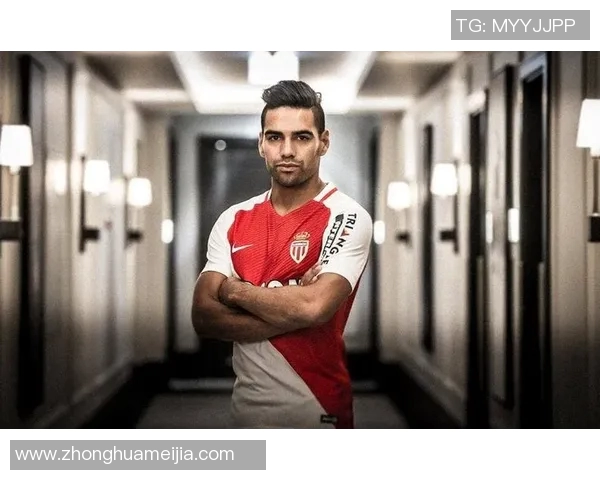 足球明星独特发型解析及其背后故事揭秘