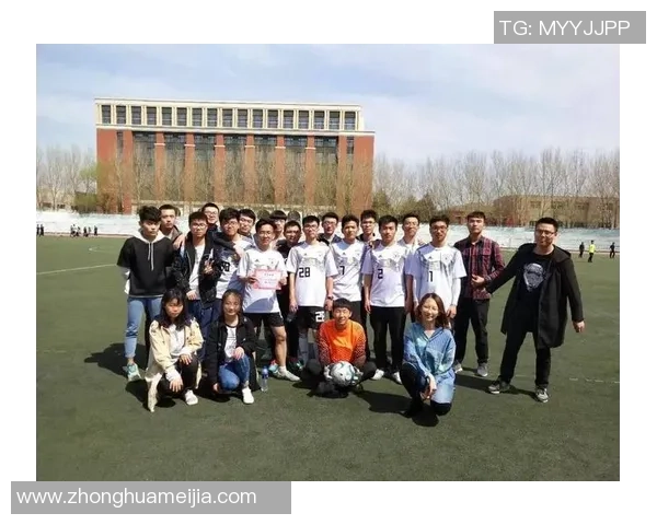 足球明星激情舞动庆祝瞬间展现魅力与团队精神的完美结合 足球明星激情舞动庆祝瞬间展现魅力与团队精神的完美结合